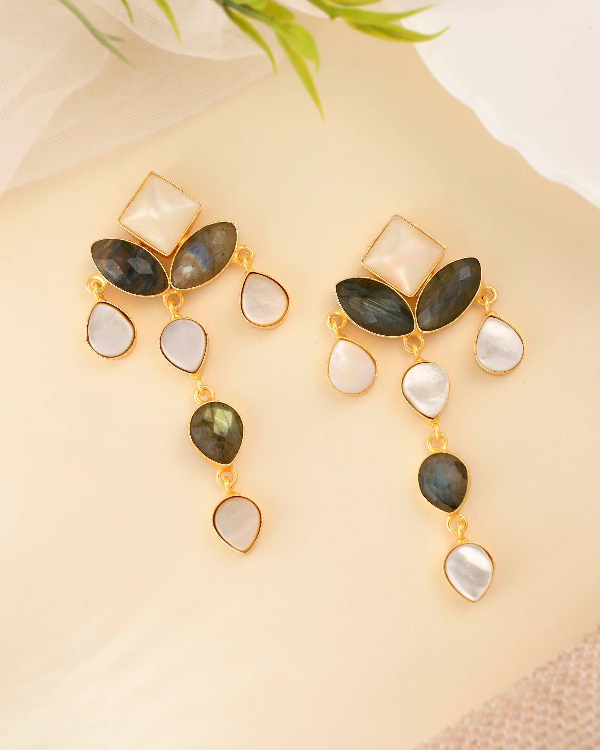 BLING INFINITY PETAL EARINGS